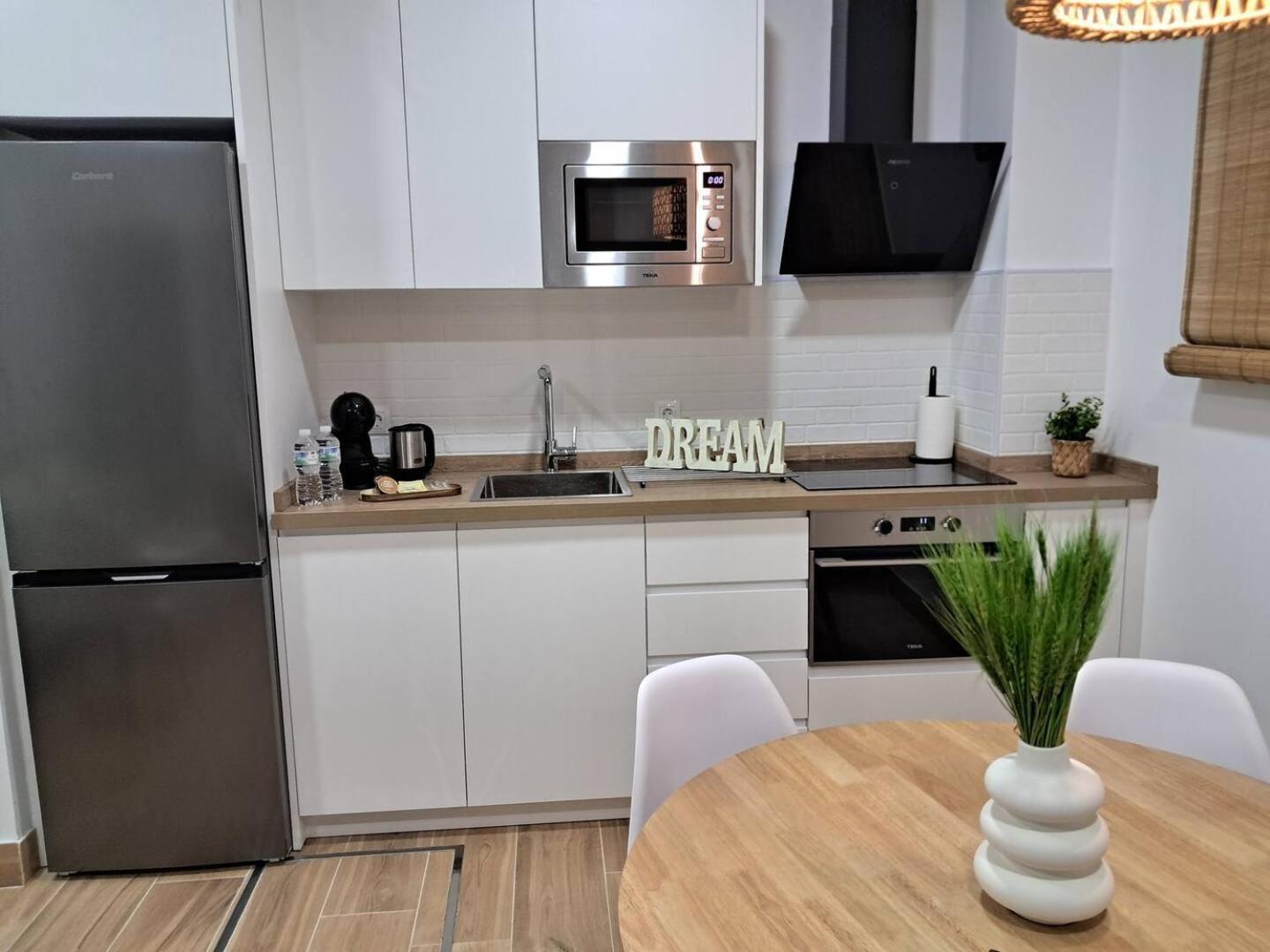 Coffee & Calm Triana Apartment Севиля Екстериор снимка