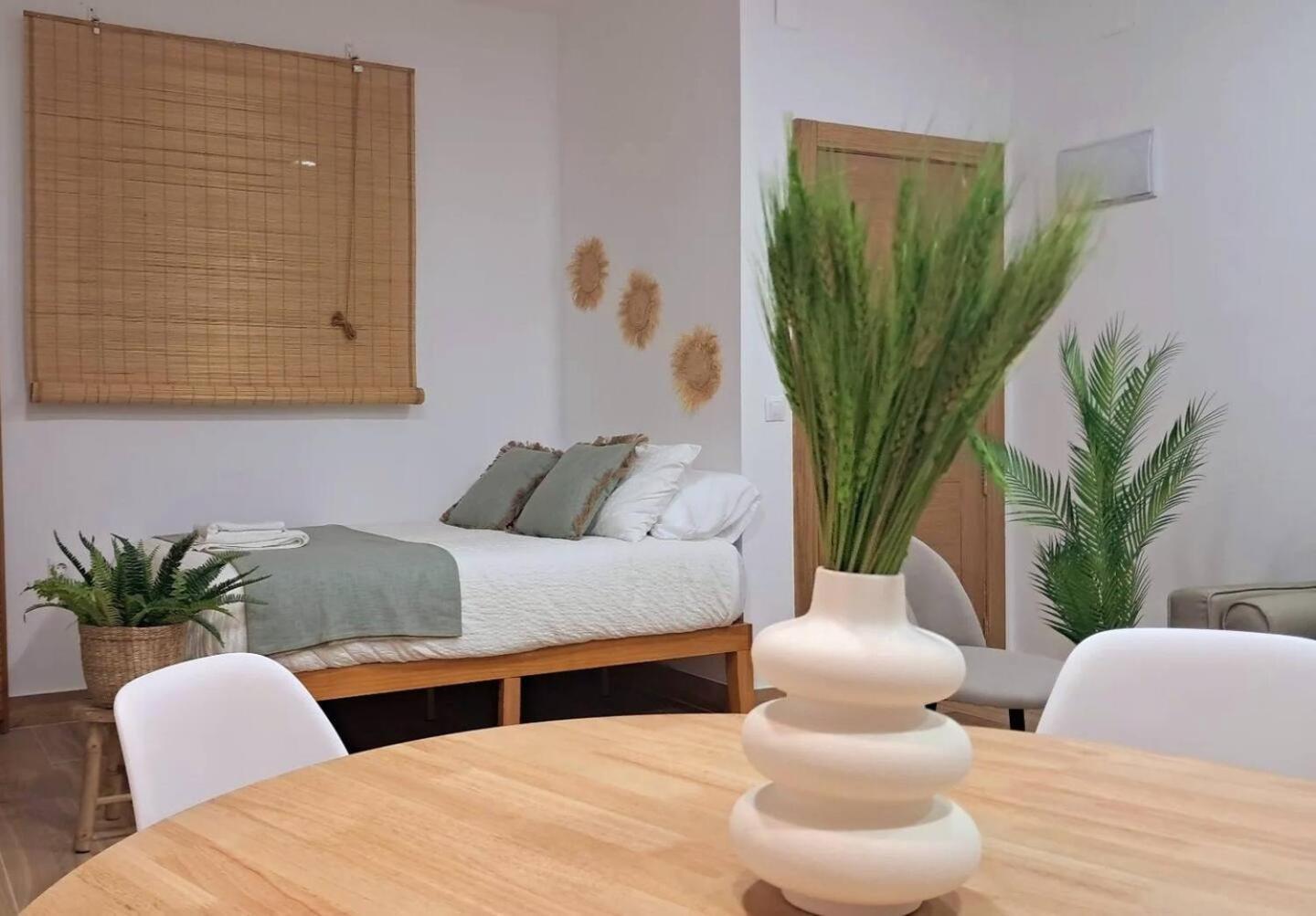Coffee & Calm Triana Apartment Севиля Екстериор снимка
